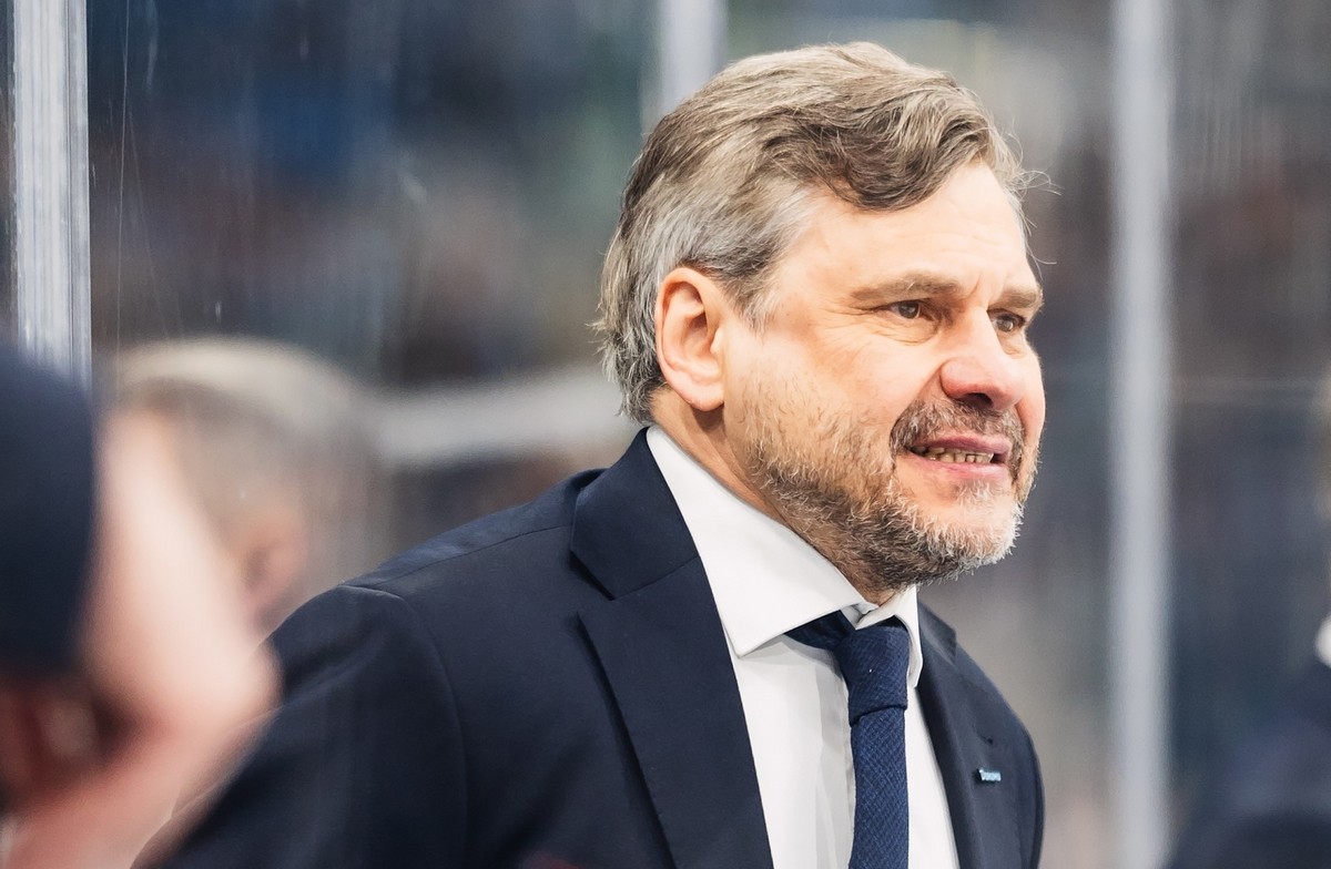 8-Главный тренер минского Динамо Дмитрий Квартальнов.jpg