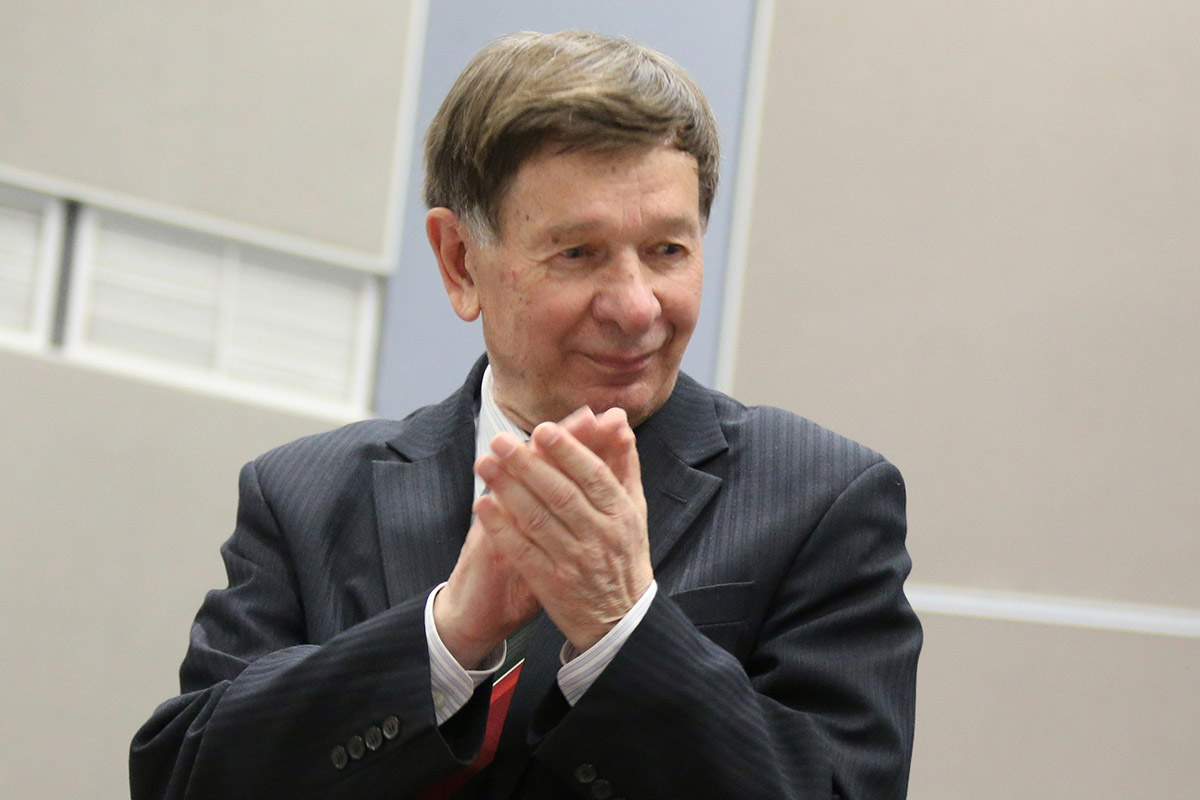 Владимир Каризна