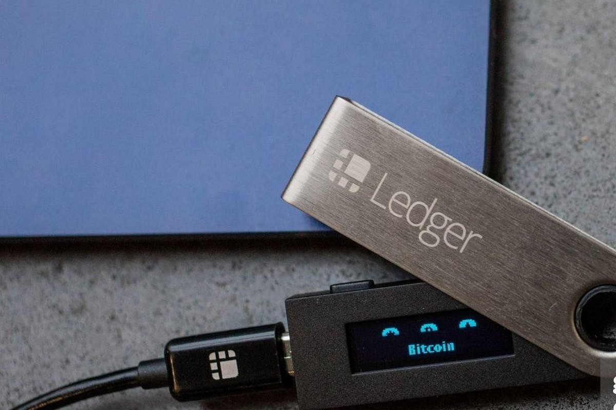 5-Популярный железный криптокошелек Ledger.jpg