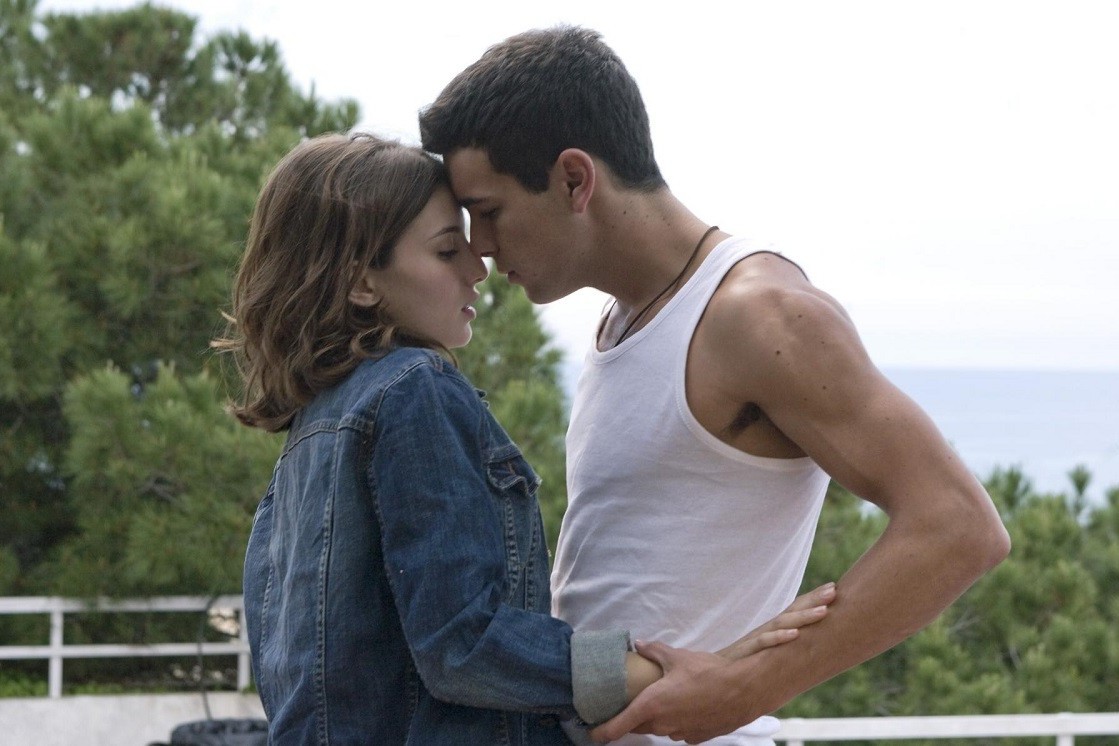 2-Кадр из фильма Три метра над уровнем неба.jpg