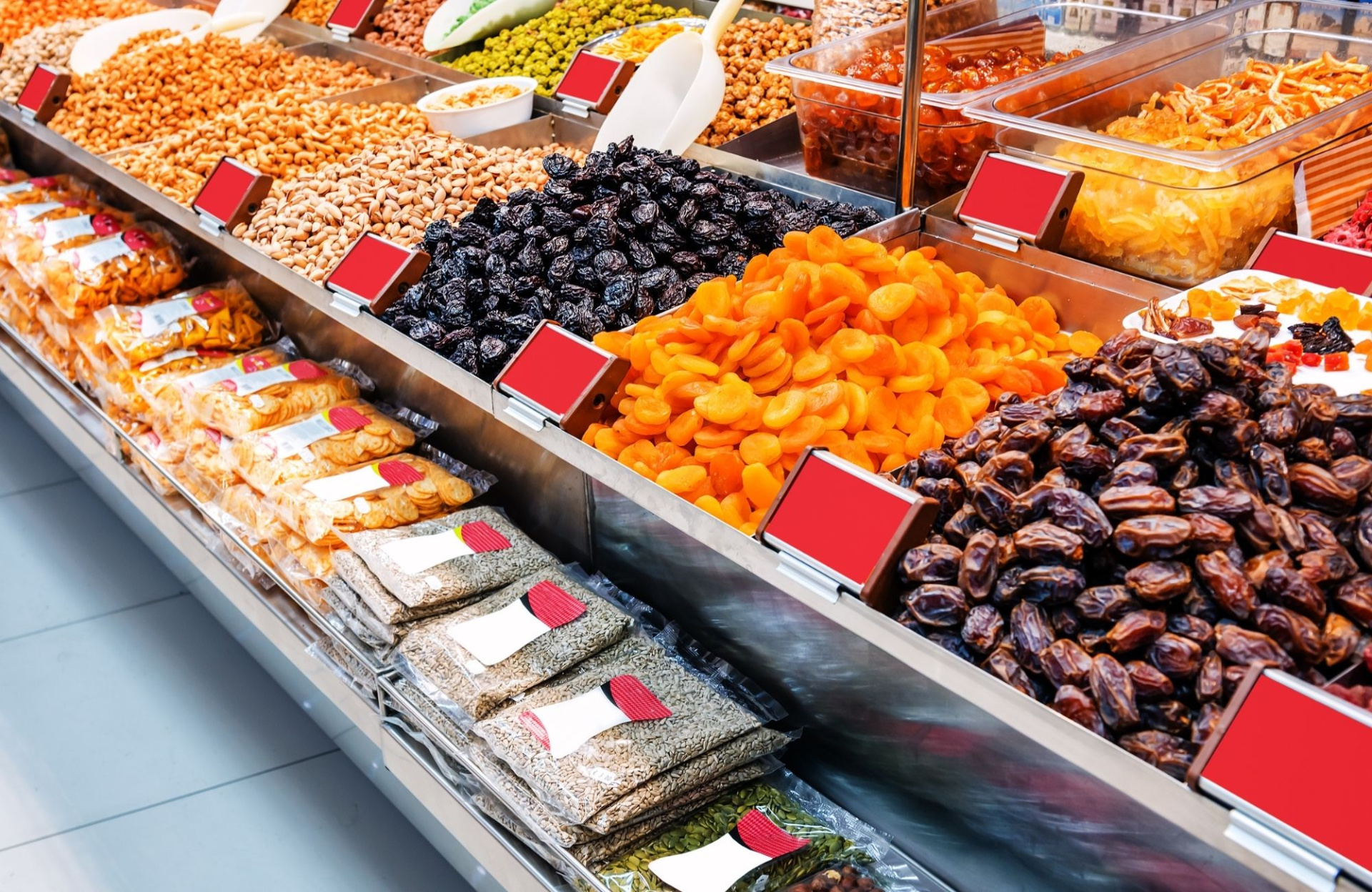 Сухофрукты в магазине.jpg