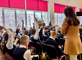 Мастер-класс по противодействию кибербуллингу прошел для школьников в Минске