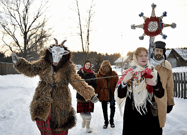 ﻿“Адвазілі Каляду на дуб і жанілі Цярэшку”. Вспоминаем колядные традиции белорусов