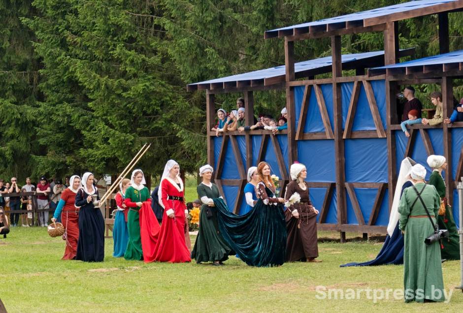 16-Наш Грюнвальд-2025 суд дам.jpg