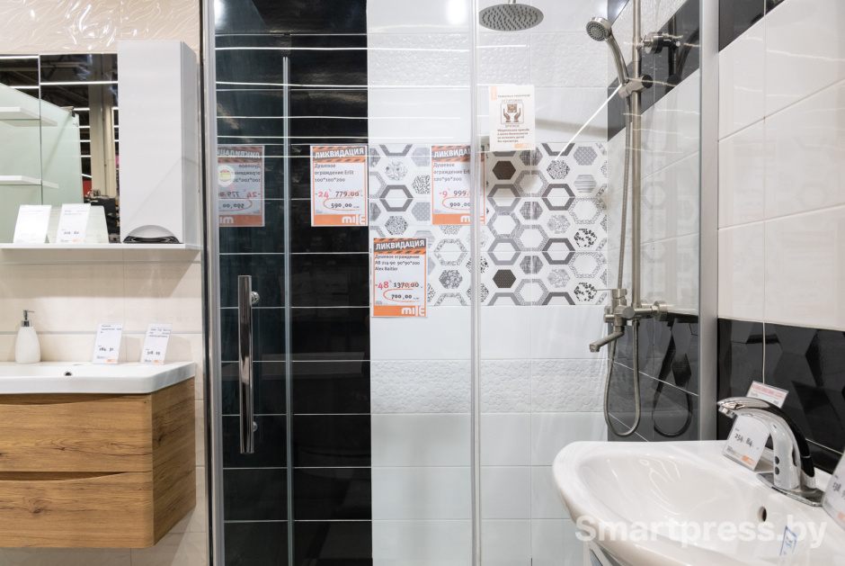 Так выглядят душевые перегородки