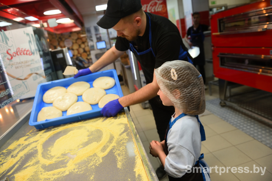 Мастер-класс по приготовлению пиццы 3.JPG