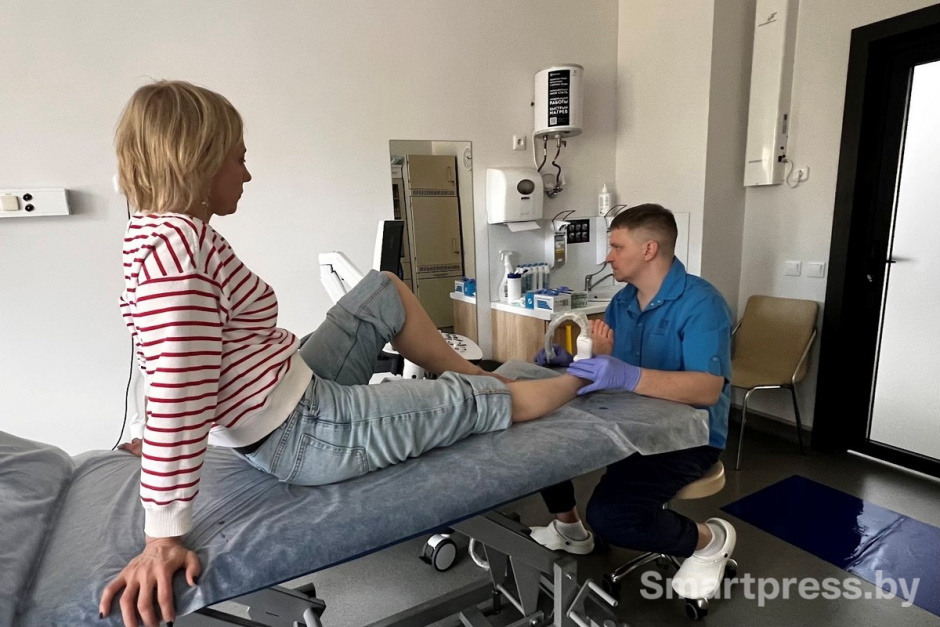 Восстановление после перелома ноги 2_На УЗИ у ортопеда Павла Жиркевича.jpg