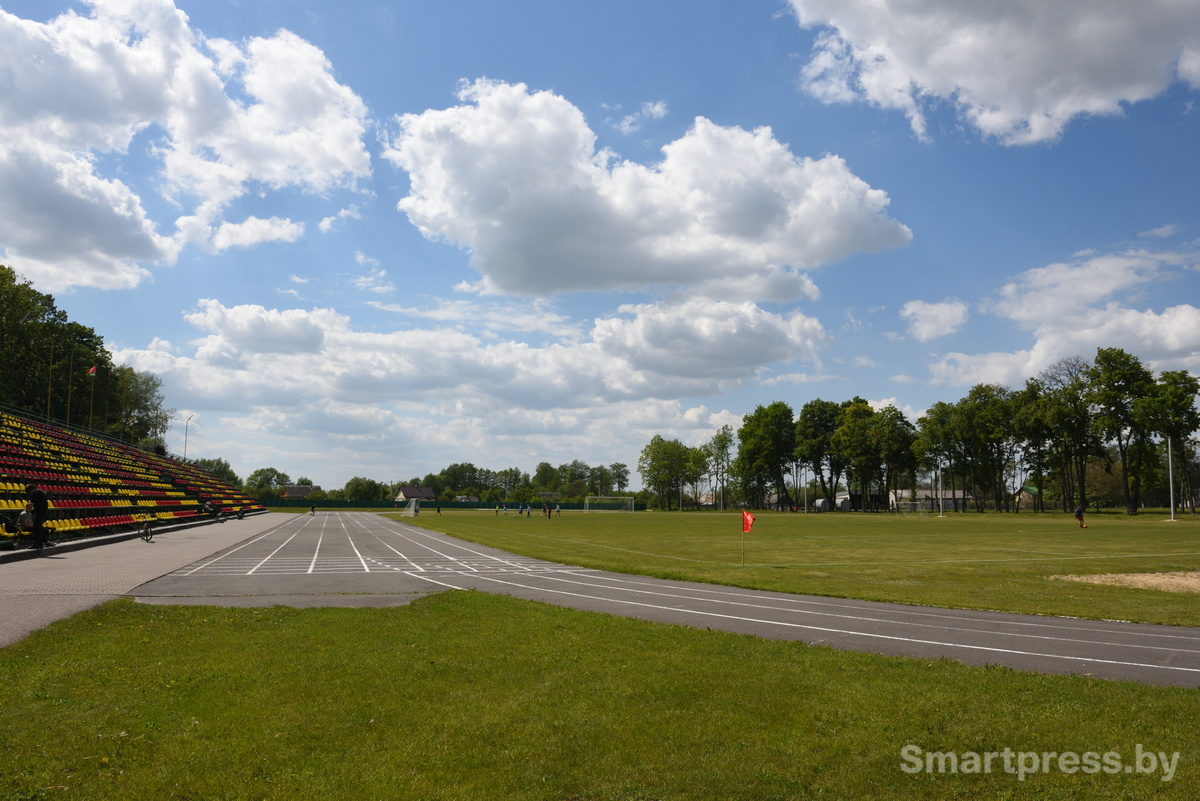 Стадион Мухавец Пружаны.JPG