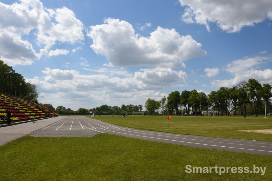 Стадион Мухавец Пружаны.JPG