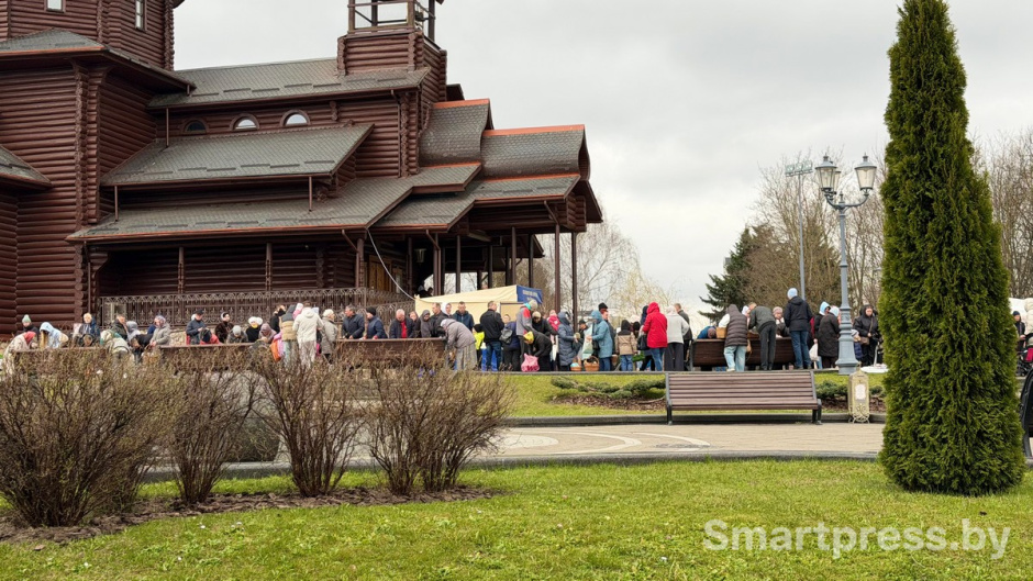 Всехсвятская церковь 04.jpg