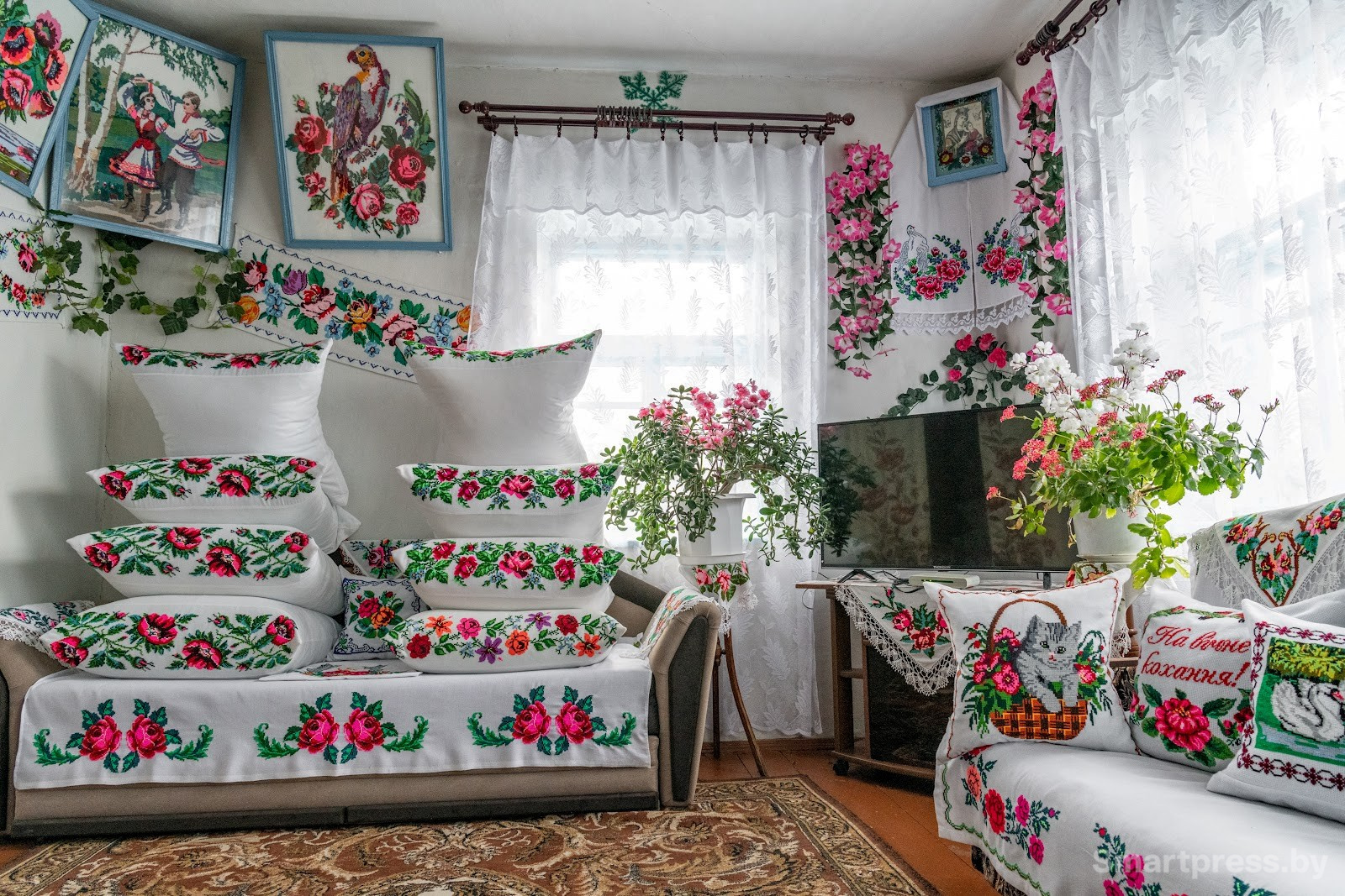 Вера Колесо из деревни Ситница и ее вышиванки 3.jpg