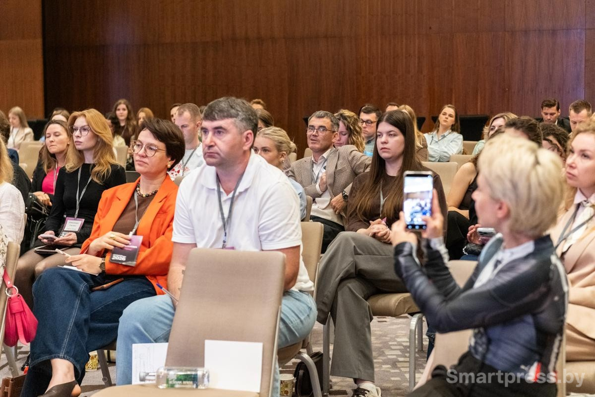 4-Участники конференции Smartpress о коллаборациях.jpg