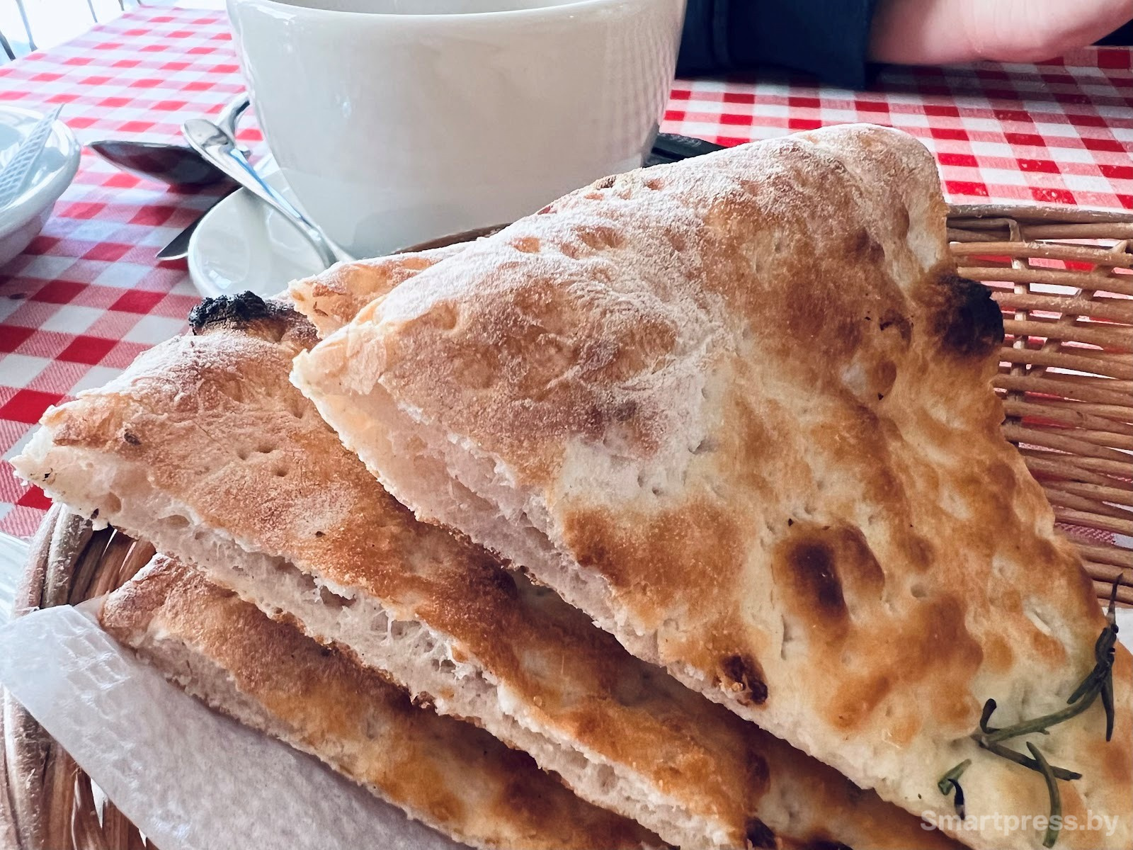 Ресторанный критик Смартпресс ресторан La Scala Trattoria Ignazio 7.jpg Ресторанный критик Смартпресс ресторан La Scala Trattoria Ignazio 7.jpg