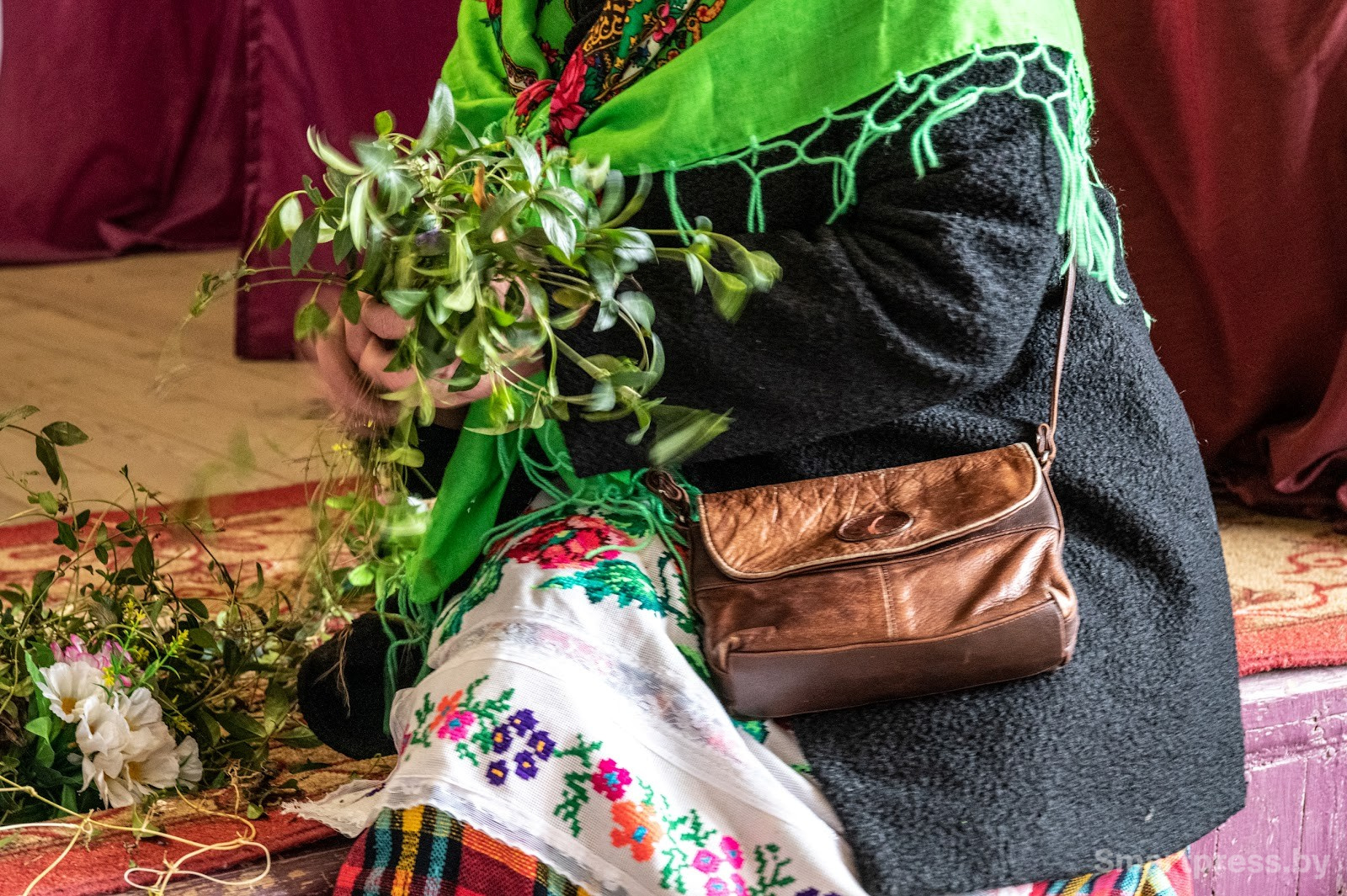 В деревне Погост водят Юрьевский хоровод 9.jpg