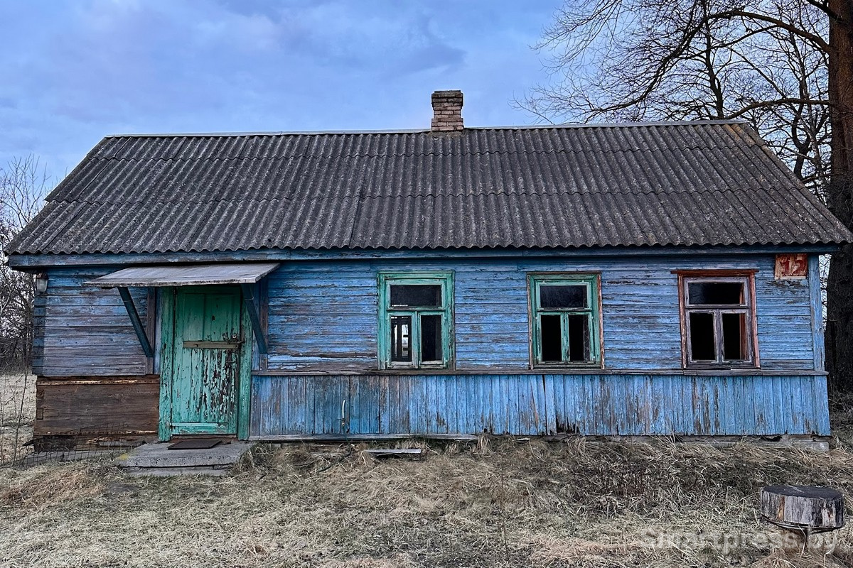 5-Заброшенная хата в январе 2026 года.jpg