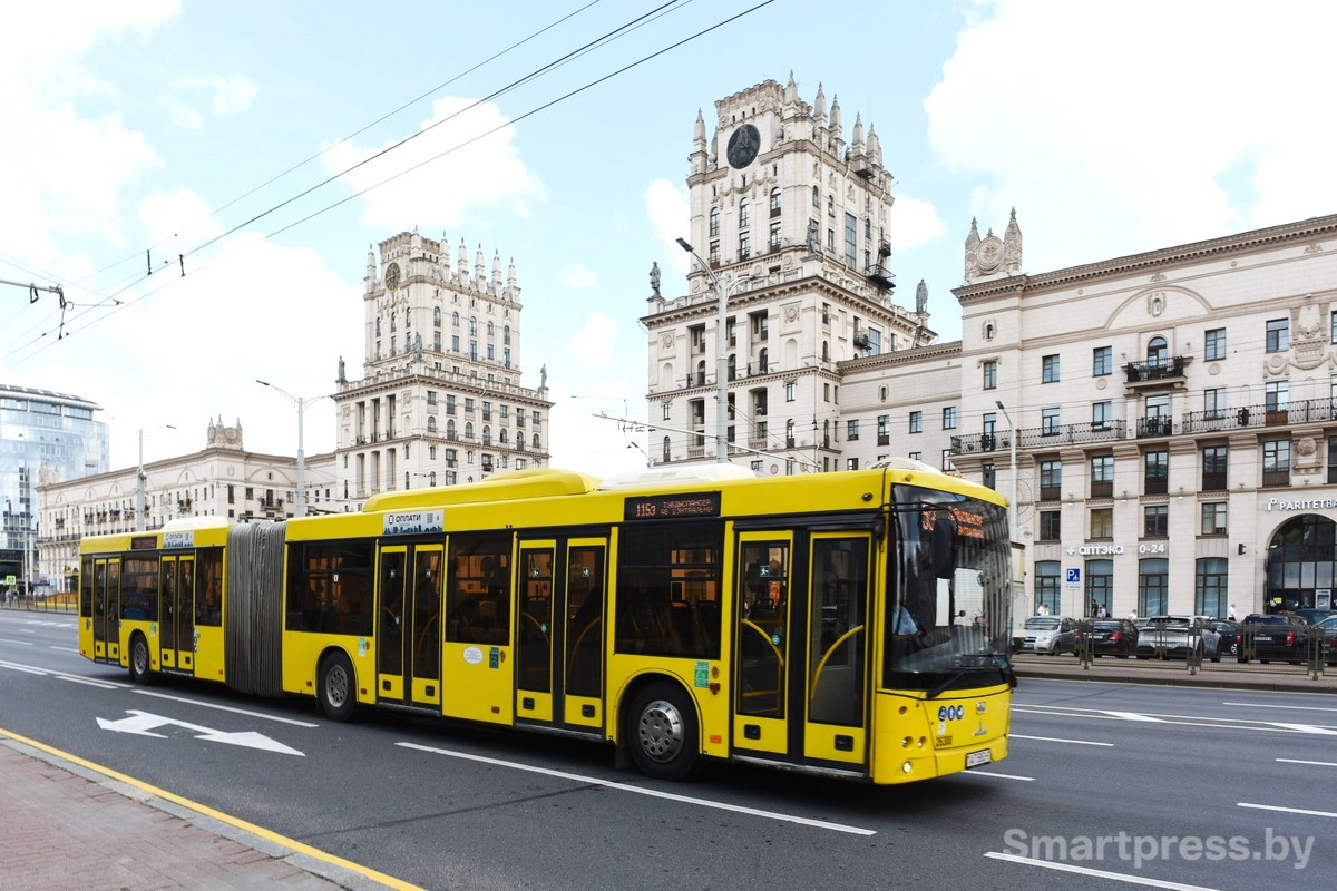 Автобус в Минске.JPG