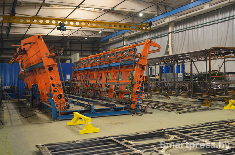 Стапель для сварки кузовов