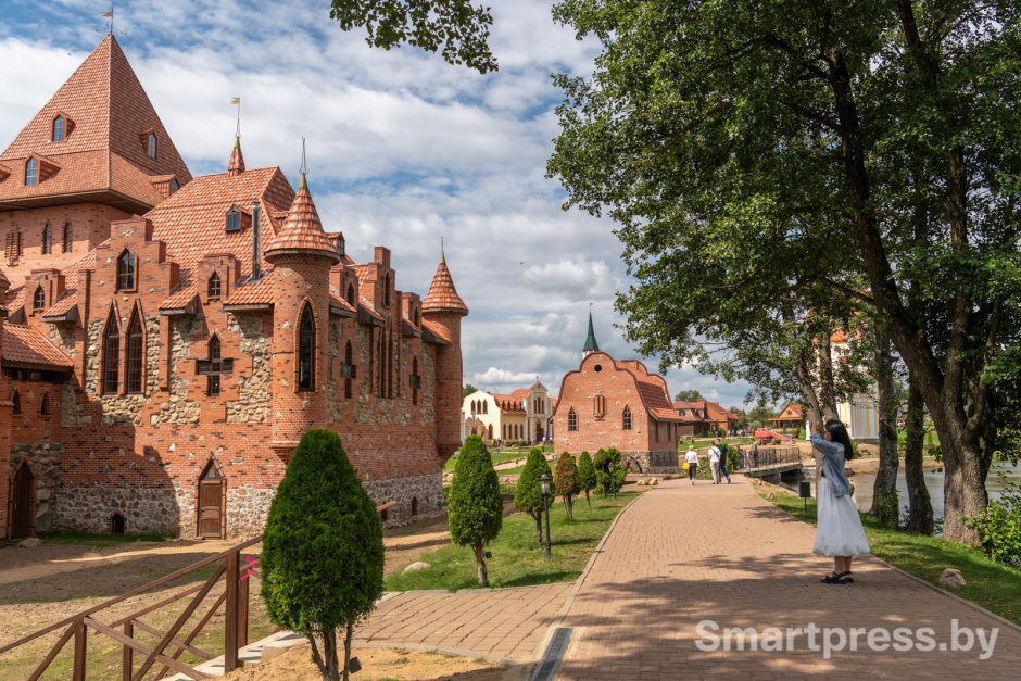 3-Парк истории Сула.jpg