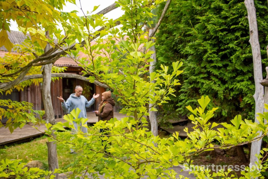 8-В усадьбе Тихий сад Александра Жерносека.jpg 8-В усадьбе Тихий сад Александра Жерносека.jpg