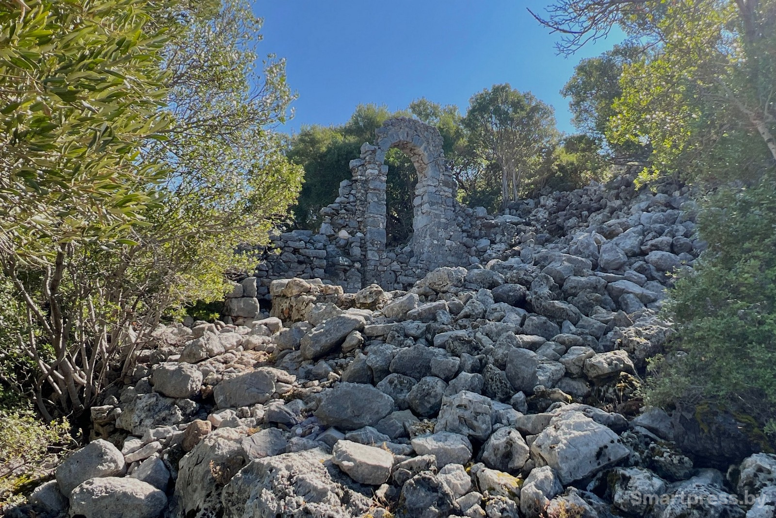 25-На острове святого Николая.jpg