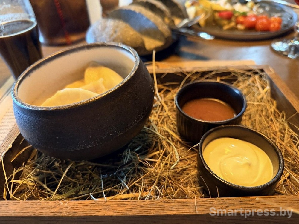 8-Пельмени с олениной в горшочке.jpg