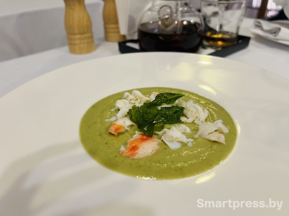 Вишисуаз с камчатским крабом