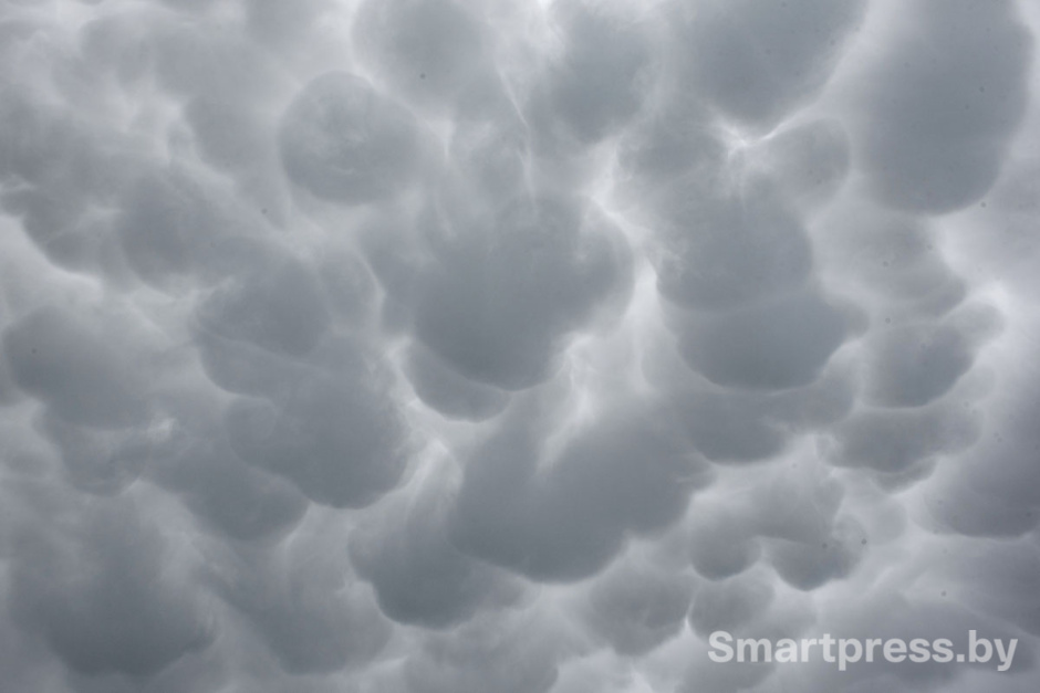 вымеобразные облака.jpg