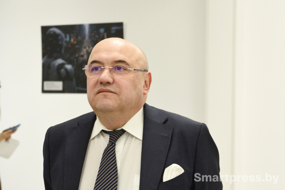 Петр Фролов