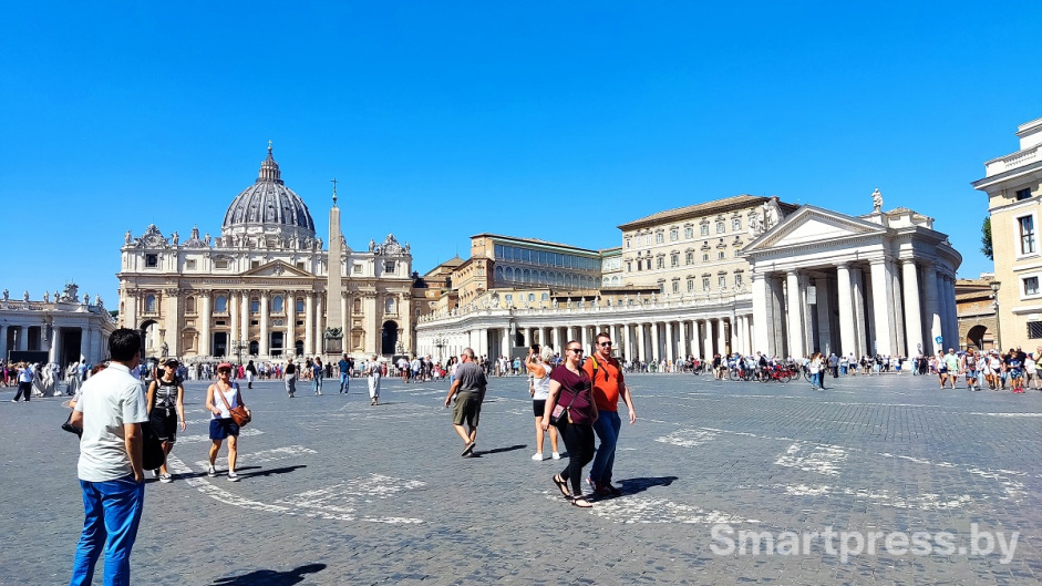 Рим_площадь Святого Петра.jpg