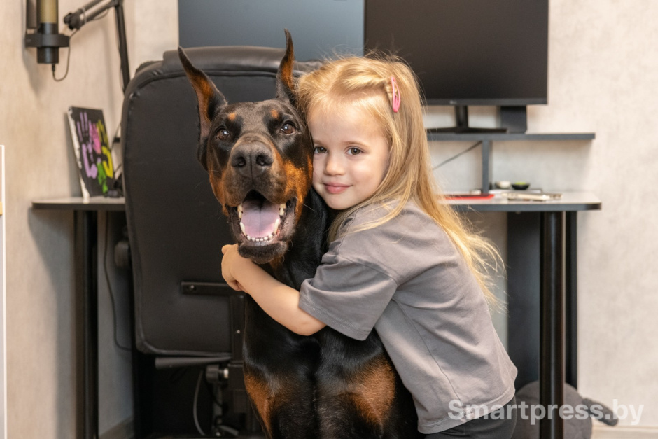 1-Пес Рагнар и Эмилия Трипутько.jpg