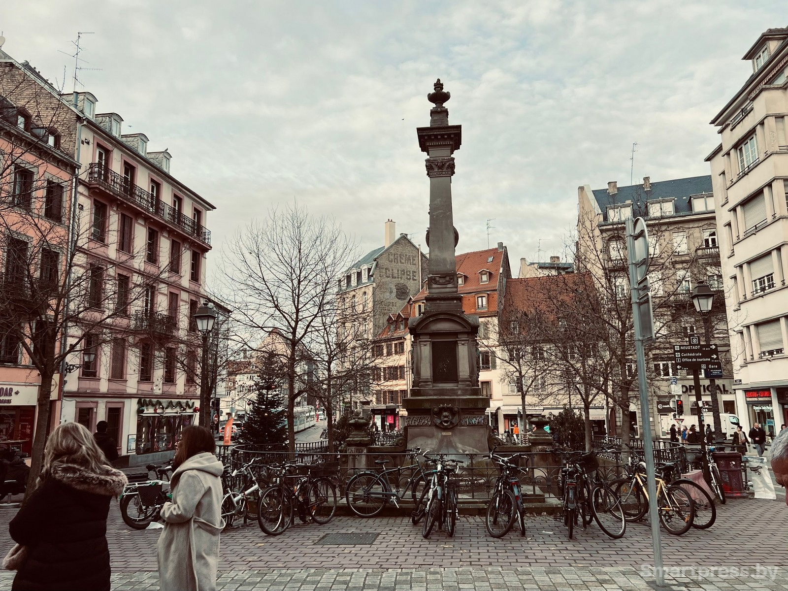 11-Страсбург 2025 велосипеды в городе.jpg
