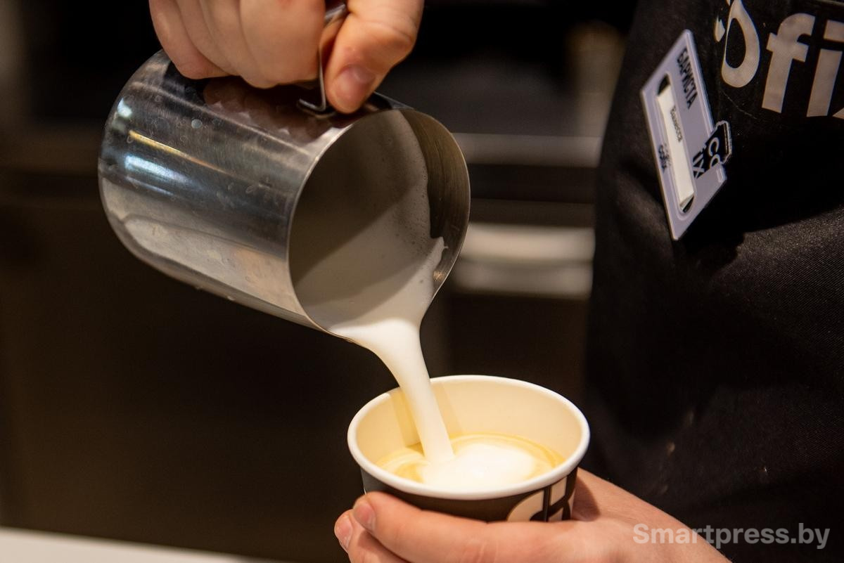 10-Как готовят кофе в кофейне.jpg