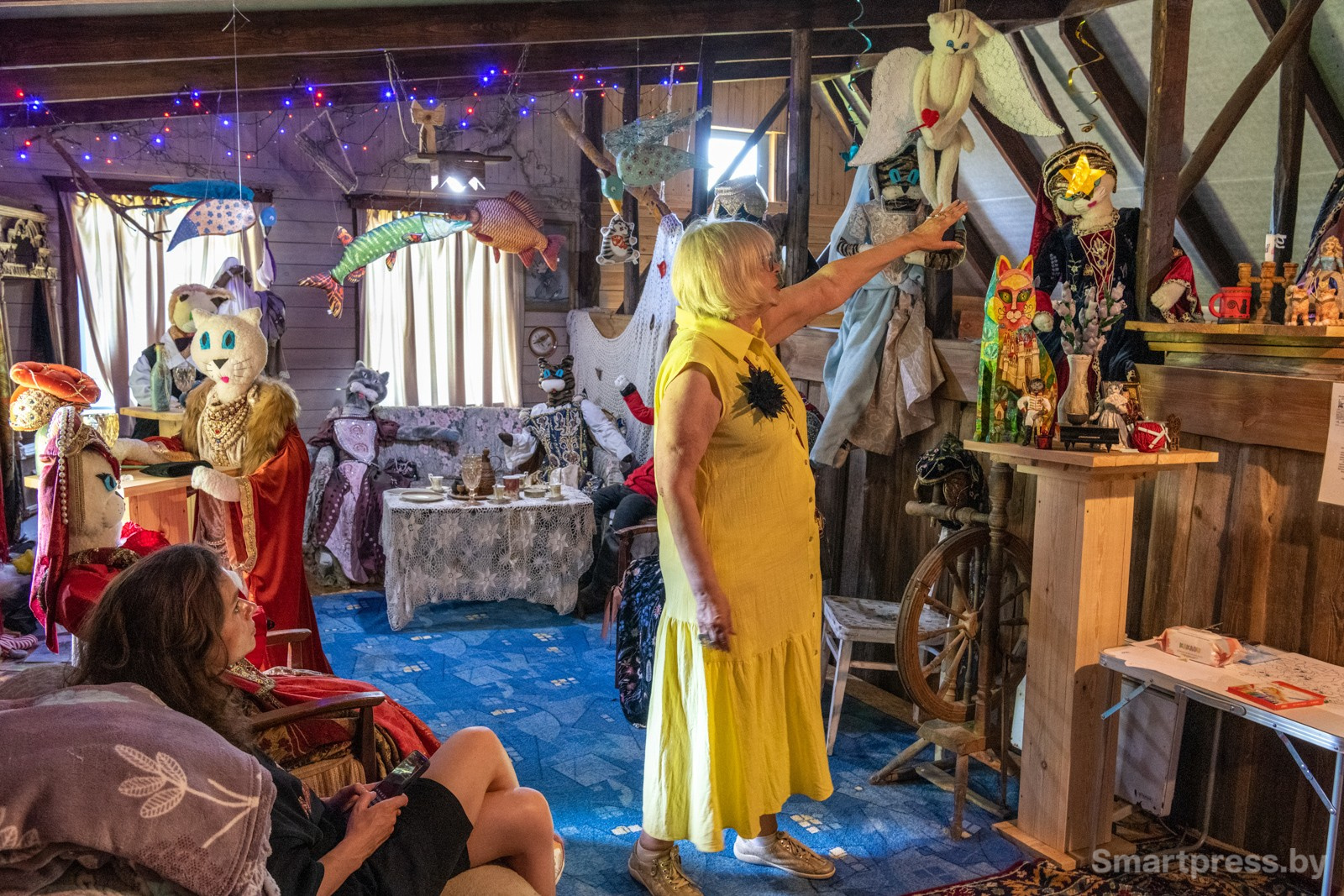 22-Елена проводит представление в музейчике.jpg