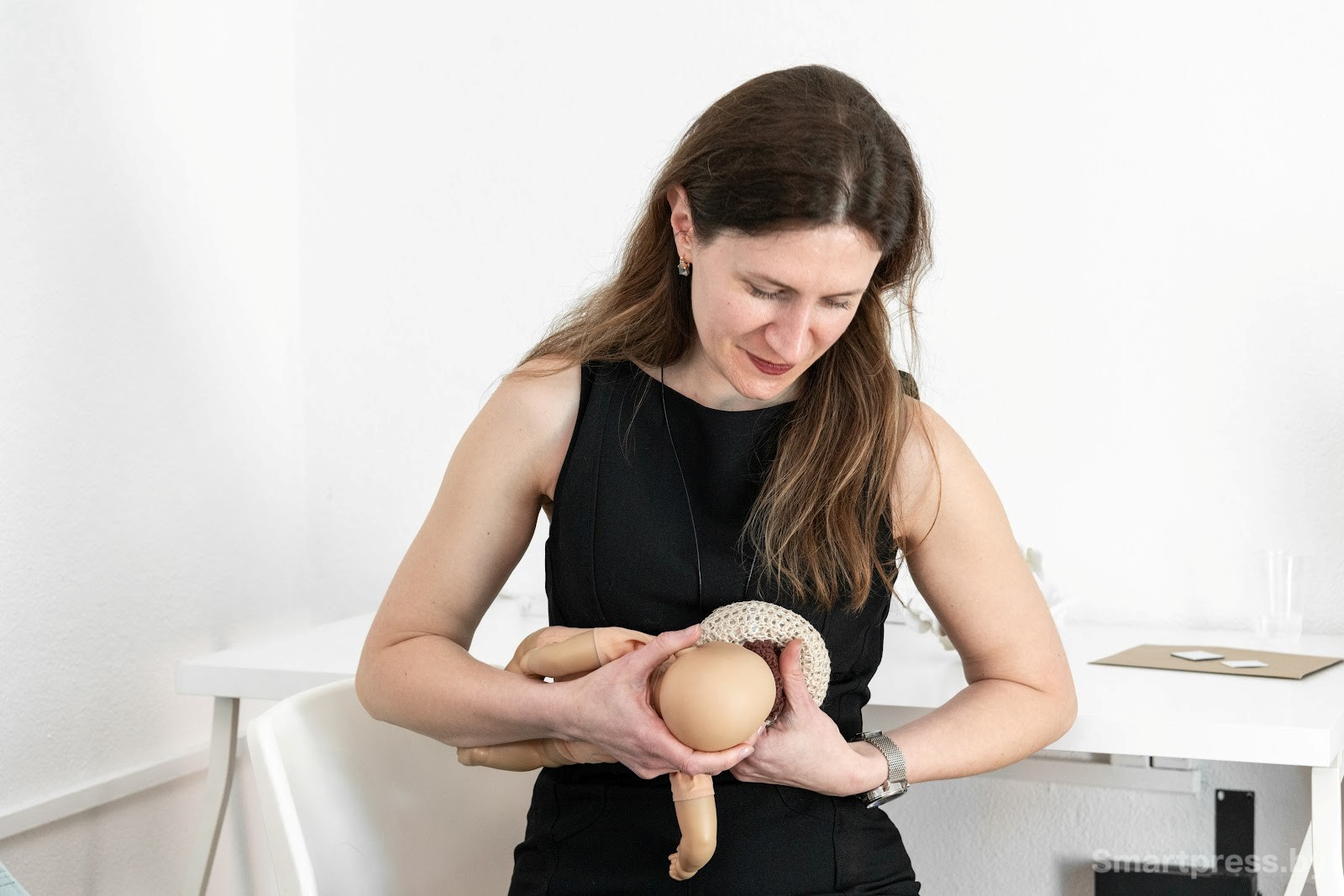 Как правильно прикладывать ребенка к груди чтобы наладить грудное вскармливание.jpg