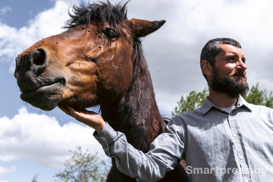 26-Андрей Остроух и жеребец Альф.jpg