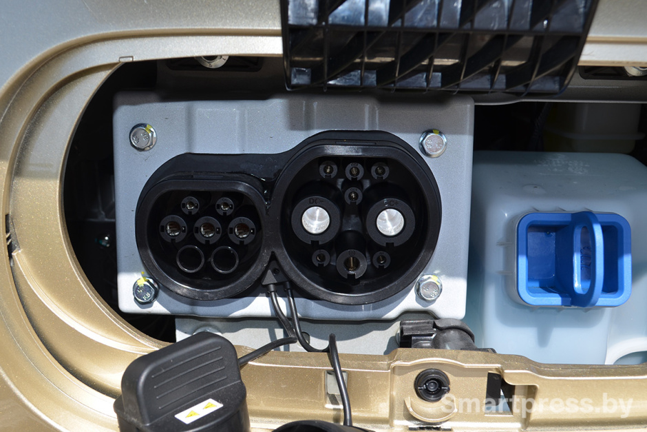 Разъем для зарядки.JPG