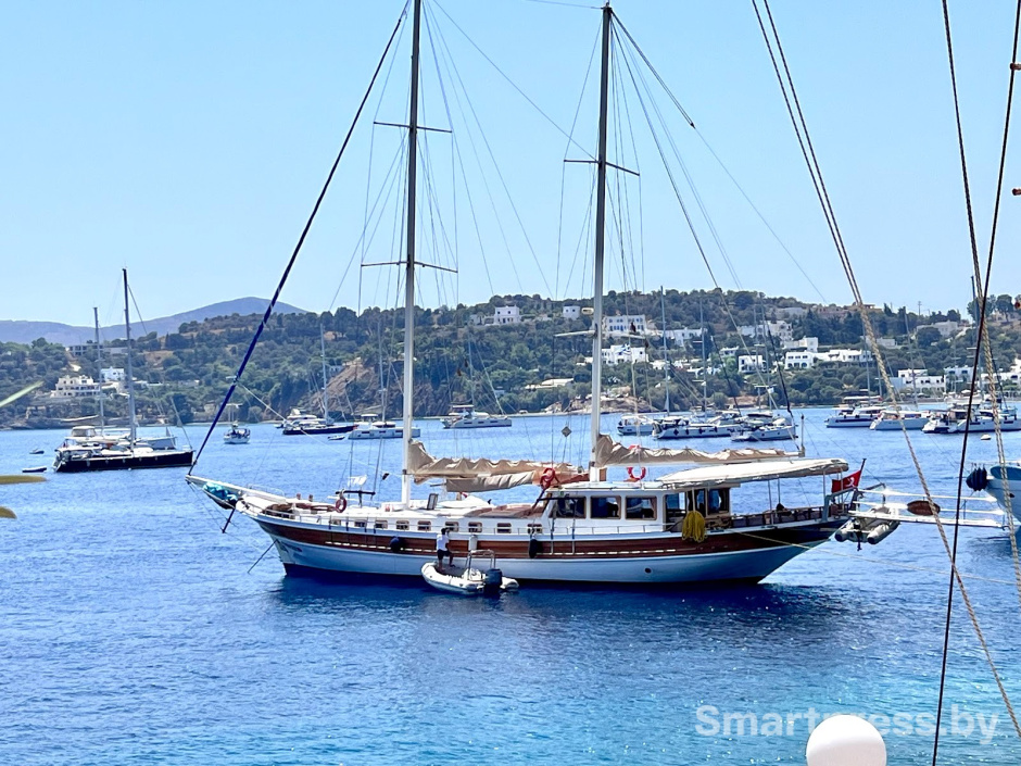 6-Яхта на море.jpg