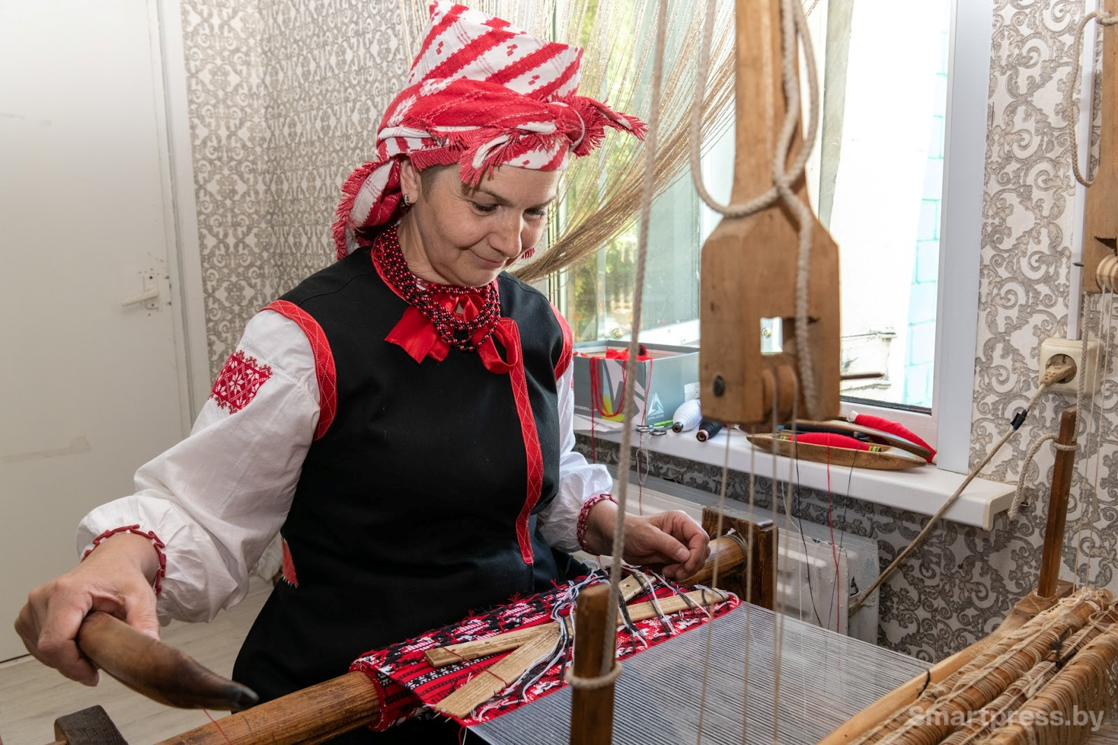 13-Мастерица Татьяна Суглоб из деревни Неглюбка Ветковского района.jpg