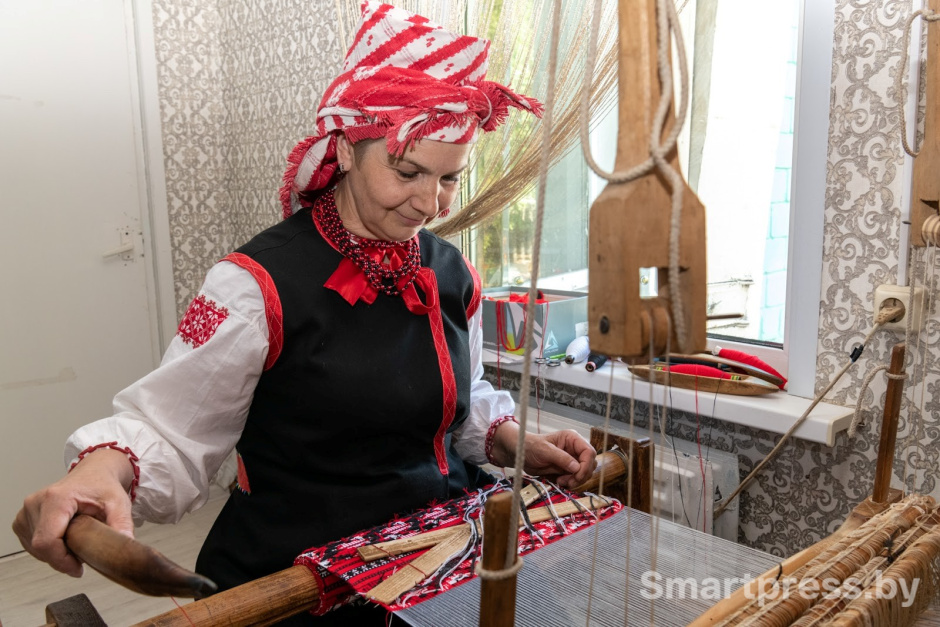 13-Мастерица Татьяна Суглоб из деревни Неглюбка Ветковского района.jpg