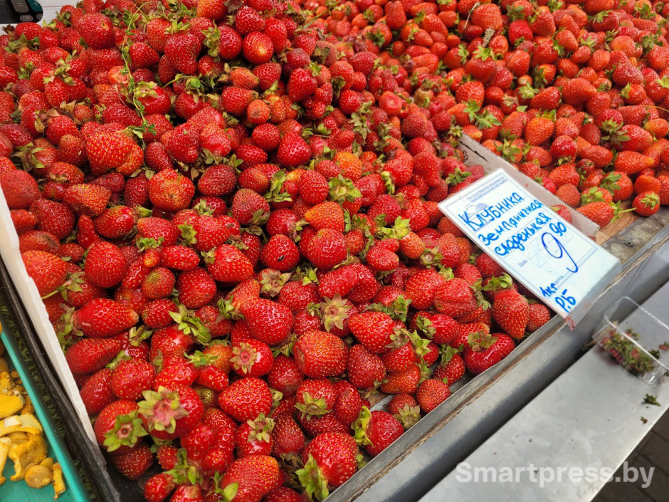 ягоды на Комаровке11.jpg