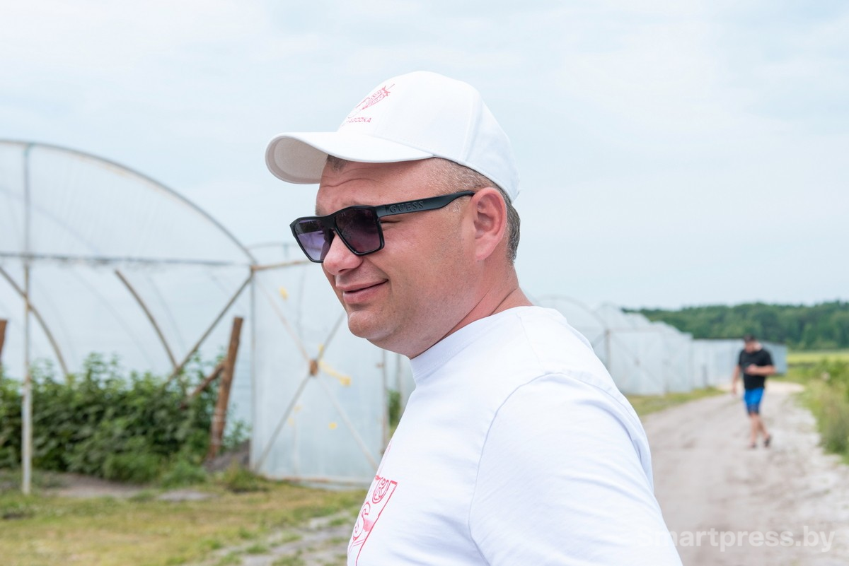 17-Владелец АгроЯгодки Андрей Страпко.png