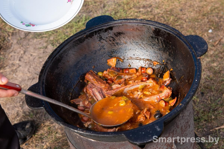 3-Солянка в казане.jpg 3-Солянка в казане.jpg