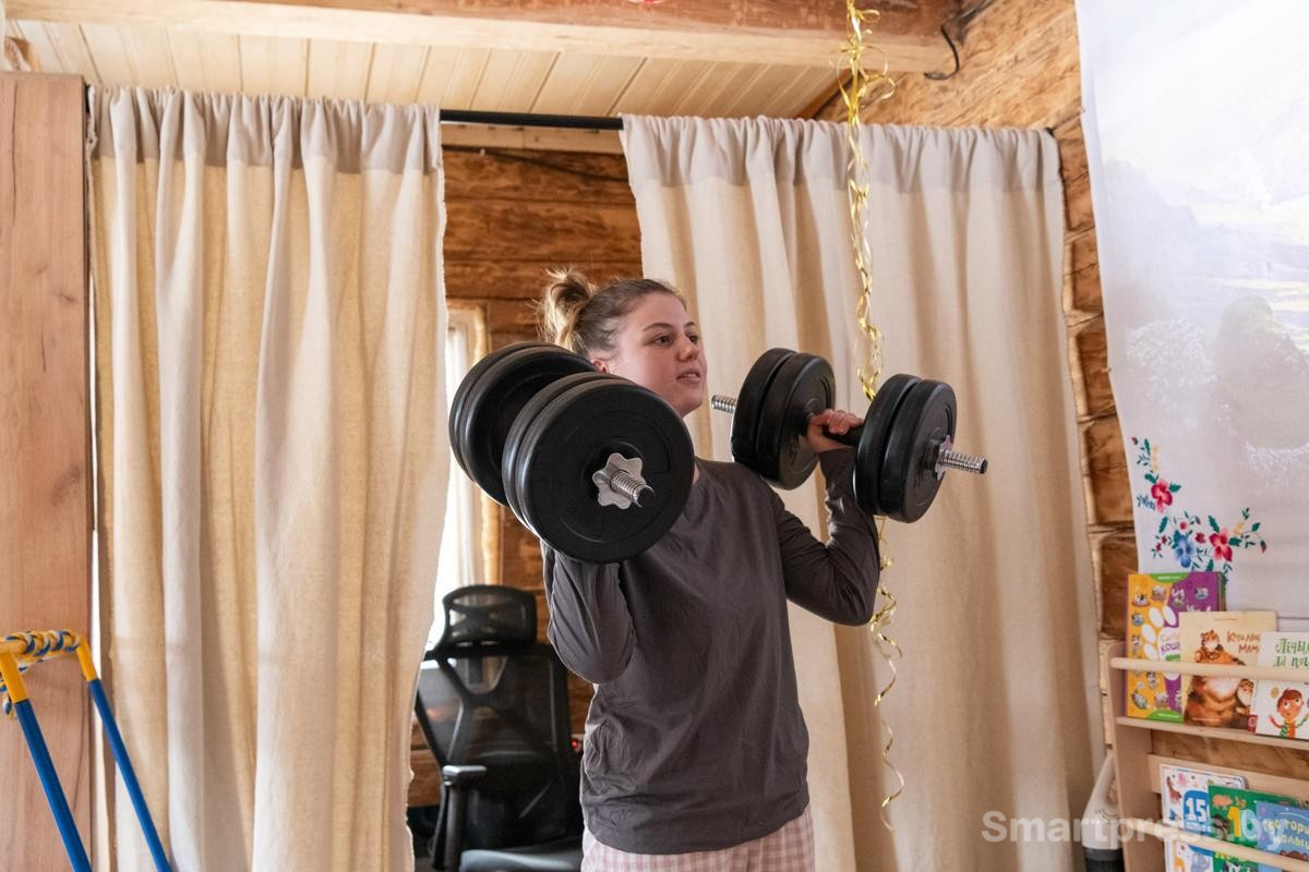 26-Рита с гантелями.jpg