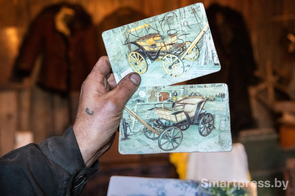 12-Пан Марьян отреставрировал 37 бричек.jpg