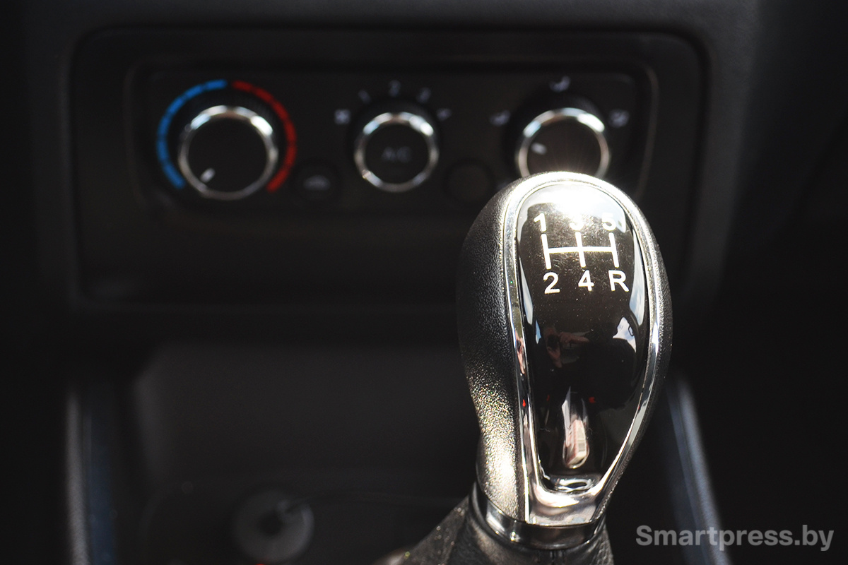 Рычаг переключения передач Shineray M7.jpg