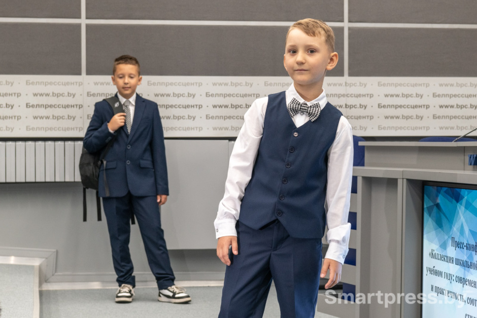 школьник в бабочке