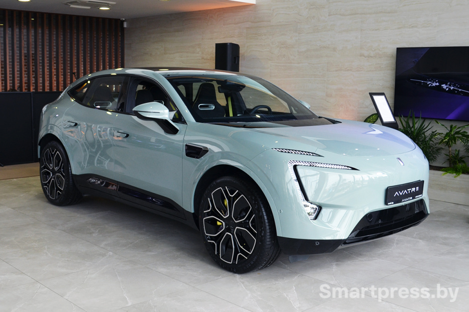 Кроссовер Avatr 11.jpg