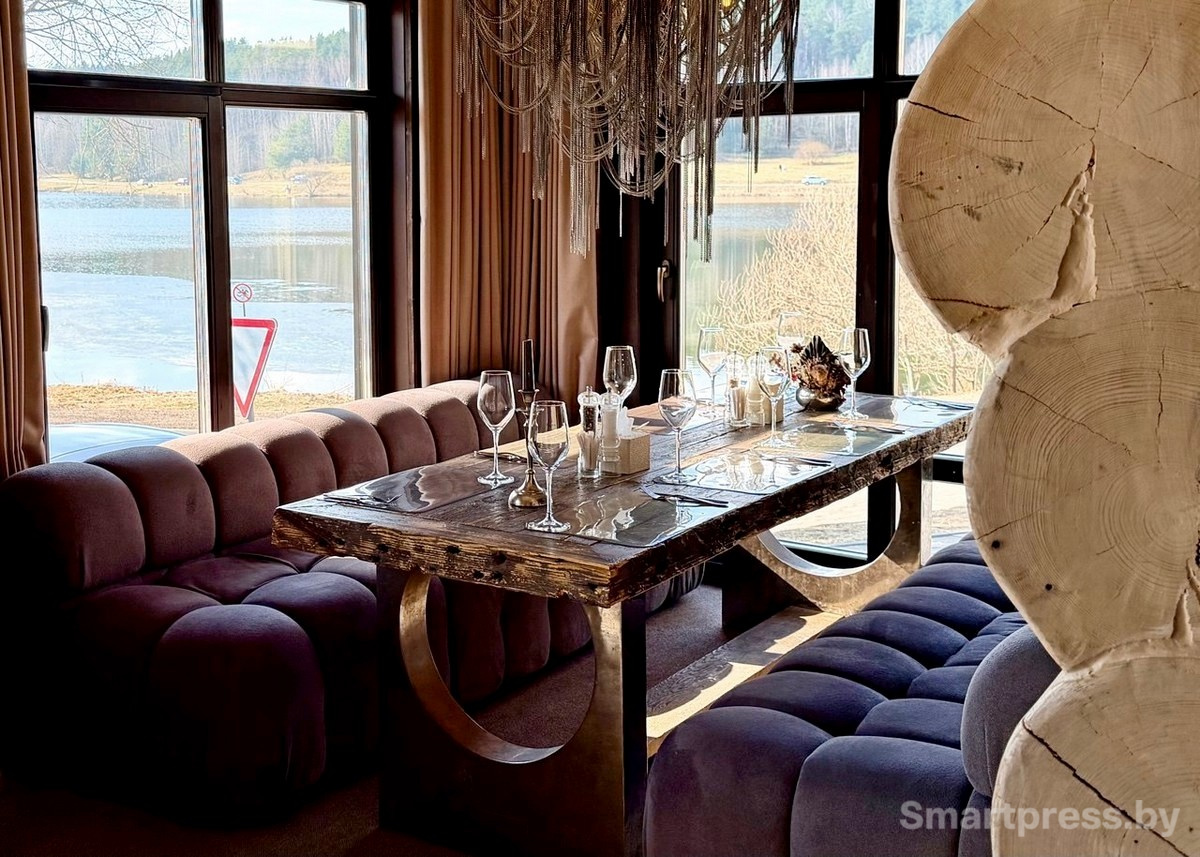 2-Интерьер ресторана Дубровъ.jpg