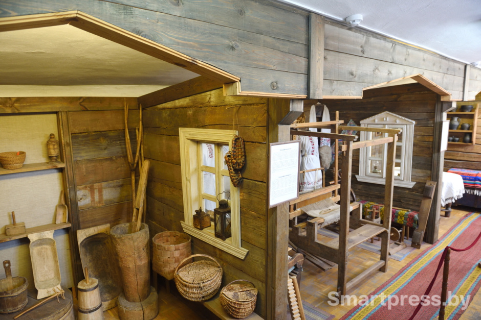 Деревянные человечки Николая Тарасюка.JPG