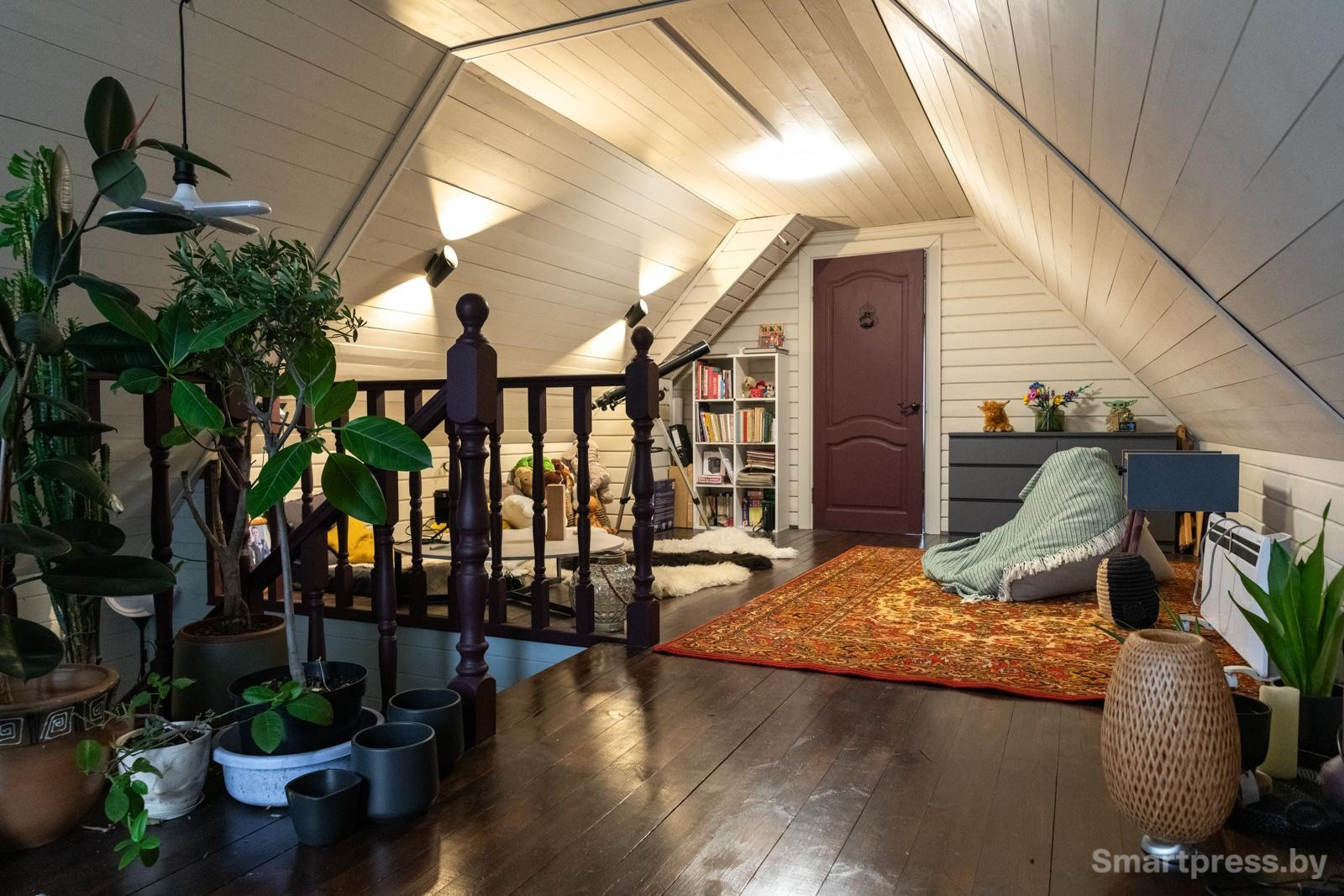 9-Второй этаж деревенского дома Роман Жука.jpg